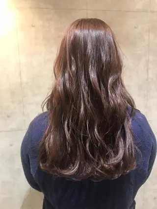 ロング カラー パーマ 泉谷 莉可のヘアスタイル