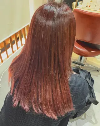 ロング カラー コンドウ サラのヘアスタイル