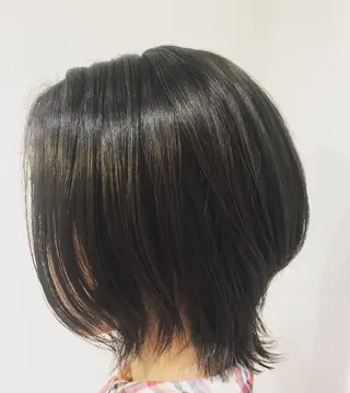 ミディアム 予約 停止のヘアスタイル