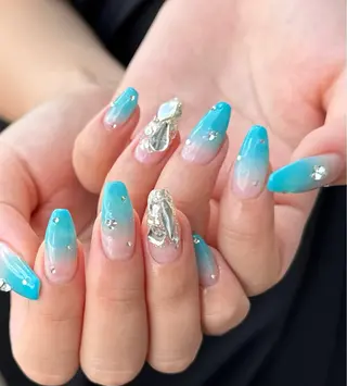 ネイル 新山 聖のネイルデザイン