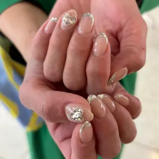 ネイル MAXKELLY EMIのネイルデザイン