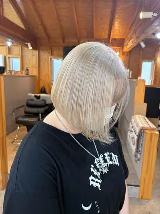 カラー まろみ暖色×ボブ ×chia🕯のヘアスタイル