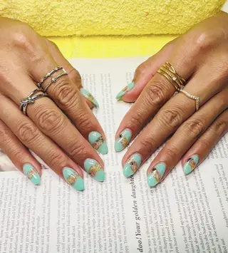 ネイル Y&A nail🌈のネイルデザイン
