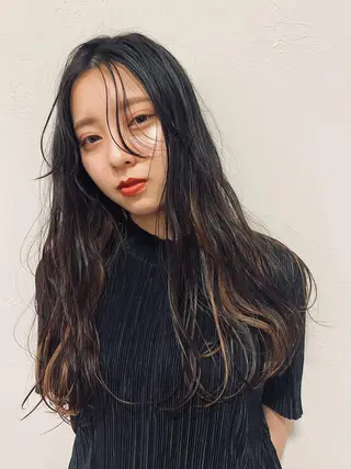 ロング 宮腰 瑠果のヘアスタイル