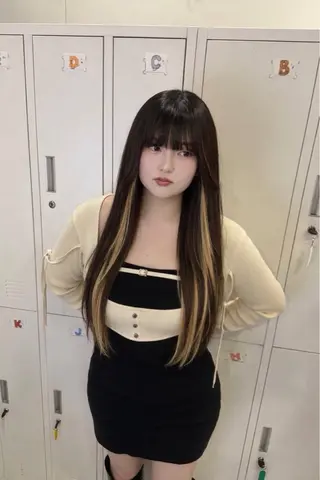 ロング 🦋REISA🦋 エクステ×ハイトーンのヘアスタイル