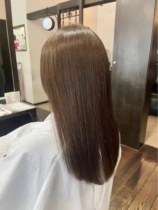 セミロング 金山／森心乃　カット ブリーチモデル募集中のヘアスタイル