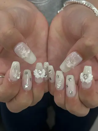 ネイル schon 🎀saraのネイルデザイン