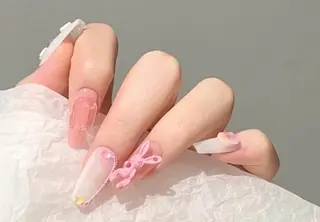 ネイル はぴねす所属・横浜 美夢のネイルデザイン