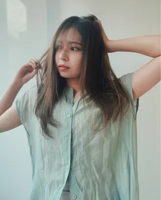 ロング カラー ヘアアレンジ 石川 葵のヘアスタイル