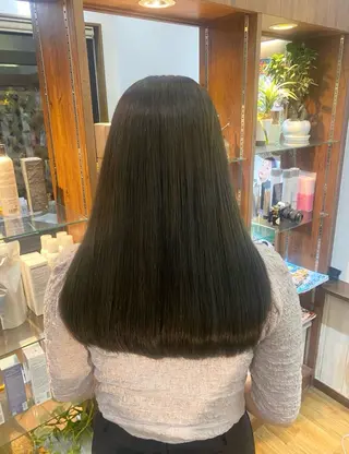 ロング アサクラ ユウアのヘアスタイル