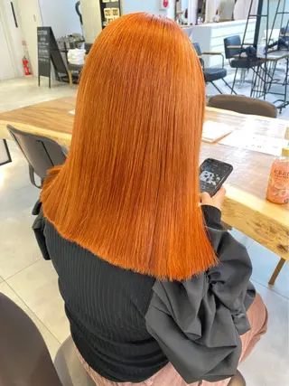 カラー 🎀ボブ+ハイトーン シュカ👶🏻のヘアスタイル