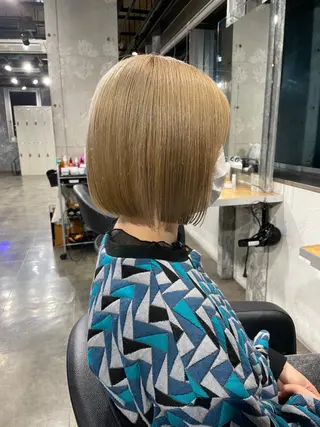 ショート カラー 【縮毛矯正ブリーチ】 MANATO🌈のヘアスタイル