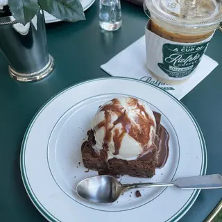 マツエク・マツパ アイブロウ GO TODAY SHAiRE SALON Vellmie店所属・吉祥寺kasumi 🌛eye/browのマツエク・マツパデザイン