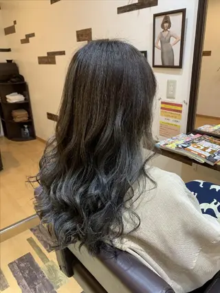 ロング カラー サトウ シューイチのヘアスタイル