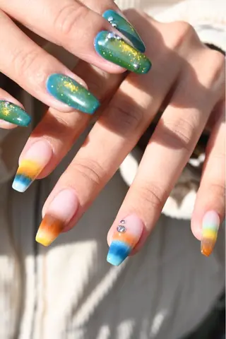 ネイル 🌏AURORA | RiRi🪐のネイルデザイン