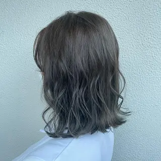ミディアム カラー パーマ ヘアアレンジ メンズ キッズ ネイル マツエク・マツパ 透明感カラー・レイヤ ー🎀amika🎀のヘアスタイル