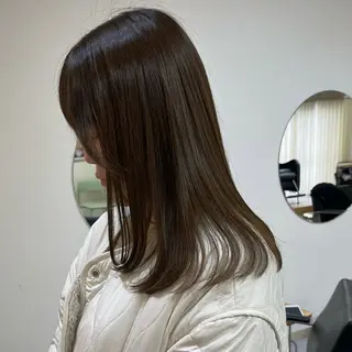 ミディアム カラー ボブ/透明感カラー /坂口恵梨子のヘアスタイル