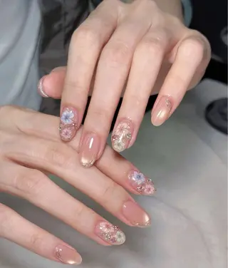 ミディアム yu naのネイルデザイン
