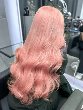 ロング 紺エクステ デザインカラーのヘアスタイル