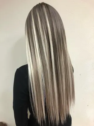 カラー ダブルスキルエクステ /羽エクステ白石宇由のヘアスタイル