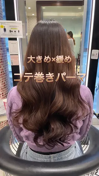 ロング パーマ コテ巻きパーマ 藤野佑成のヘアスタイル
