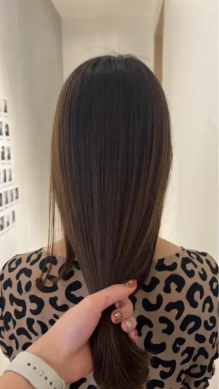 ミディアム カラー ヘアアレンジ FILMS熊取谷 花のヘアスタイル