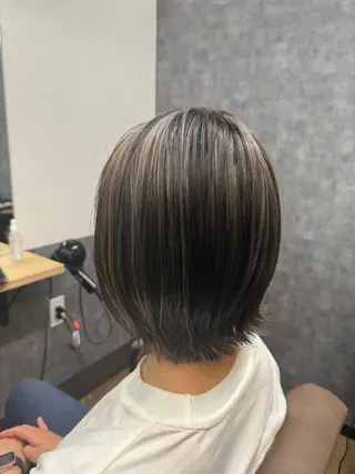 ミディアム カラー reeed konnoのヘアスタイル