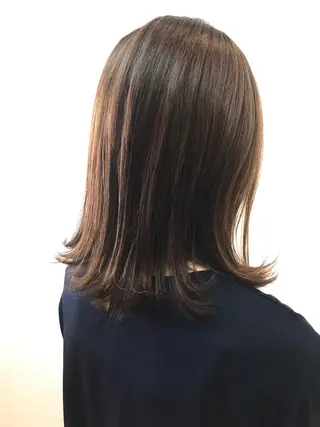 ミディアム カラー 湯浅 了一のヘアスタイル