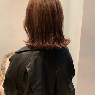 ミディアム SAKINO. ベージュカラーのヘアスタイル