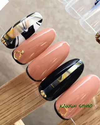 ネイル Elio 国泰寺のネイルデザイン