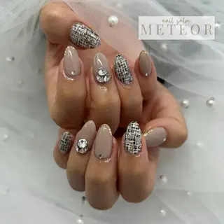 ネイル METEOR💫 staffのネイルデザイン