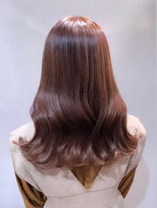 セミロング カラー ヘアアレンジ 柔らか垢抜けｶﾗｰと ｶｯﾄ🫧ASUKAのヘアスタイル