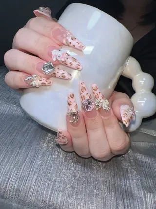 ネイル Lee Nailsのネイルデザイン