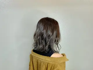 ミディアム カラー ヘアアレンジ キッズ ネイル マツエク・マツパ 切りっぱなしヘアボブ ミディアムヘアRYOのヘアスタイル