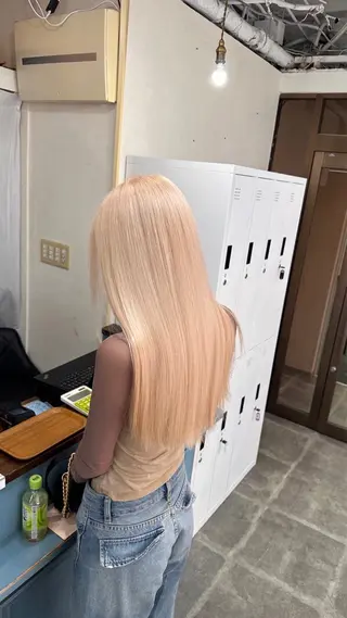 カラー ユウ/ ALLEN hairのヘアスタイル