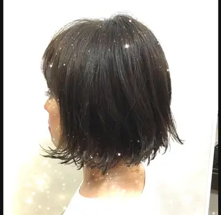 ミディアム yaya✂︎ 美髪/艶カラーのヘアスタイル
