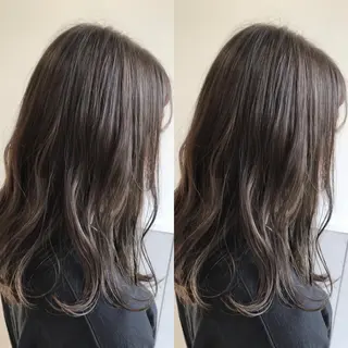 セミロング カラー 小栗 麻衣のヘアスタイル