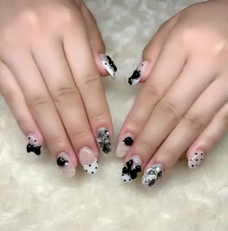 ネイル e.b.mimi Wakanaのネイルデザイン