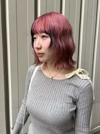 ミディアム ブリーチ/デザイン SAKUのヘアスタイル