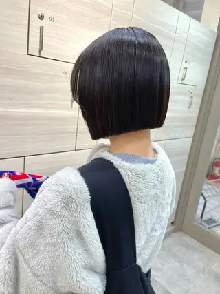 ショート カノン/透明感カラー /酸性ストレートのヘアスタイル