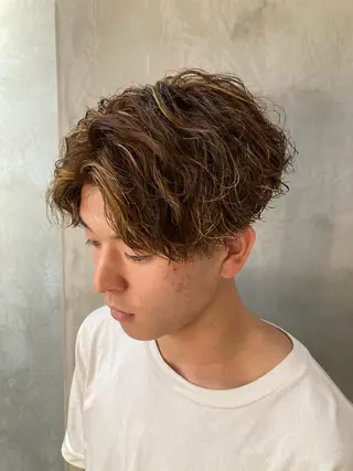 ショート パーマ メンズ 波巻きスパイラルパー マ/シャドウパーマ駿のヘアスタイル