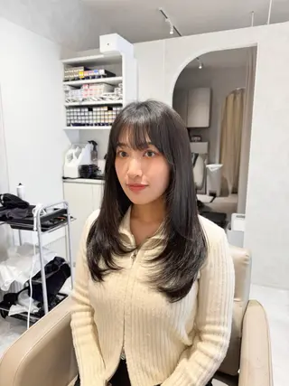 セミロング 艶レイヤー🍊 加藤隆也のヘアスタイル