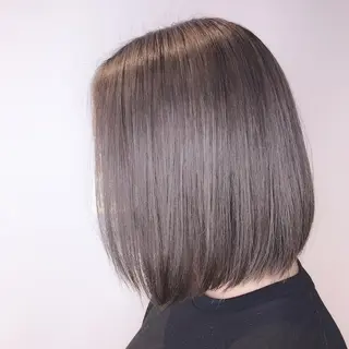 ショート カラー LUXBE LUCE ひなののヘアスタイル