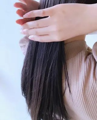 ミディアム AR.MARA サトウヒカルのヘアスタイル