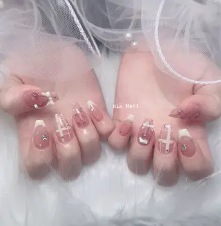 ネイル Hin Nailsのネイルデザイン