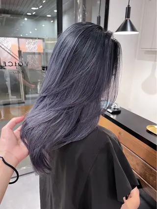 セミロング VOICE　hair所属・レイヤーカット 川田くるみのヘアスタイル