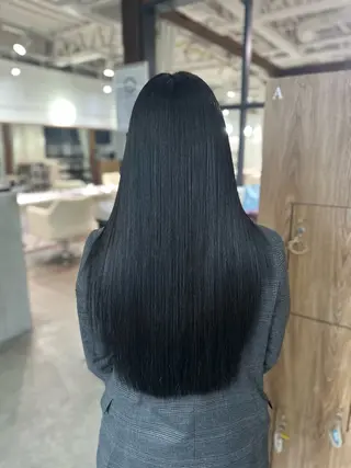 ロング カラー レイヤー透明感カラー / MAIKA🤎のヘアスタイル