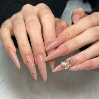 ネイル Nailist Amiのネイルデザイン