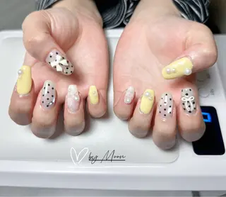 ネイル Moon Nailsのネイルデザイン