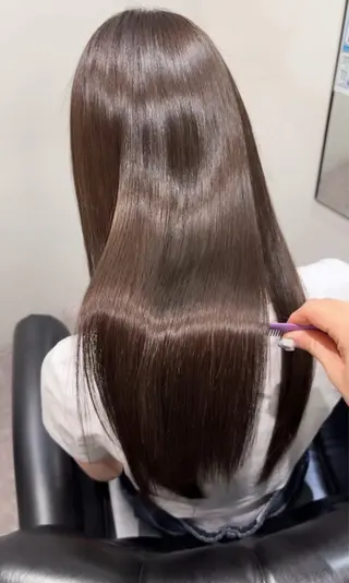 ロング 余崎 優花のヘアスタイル